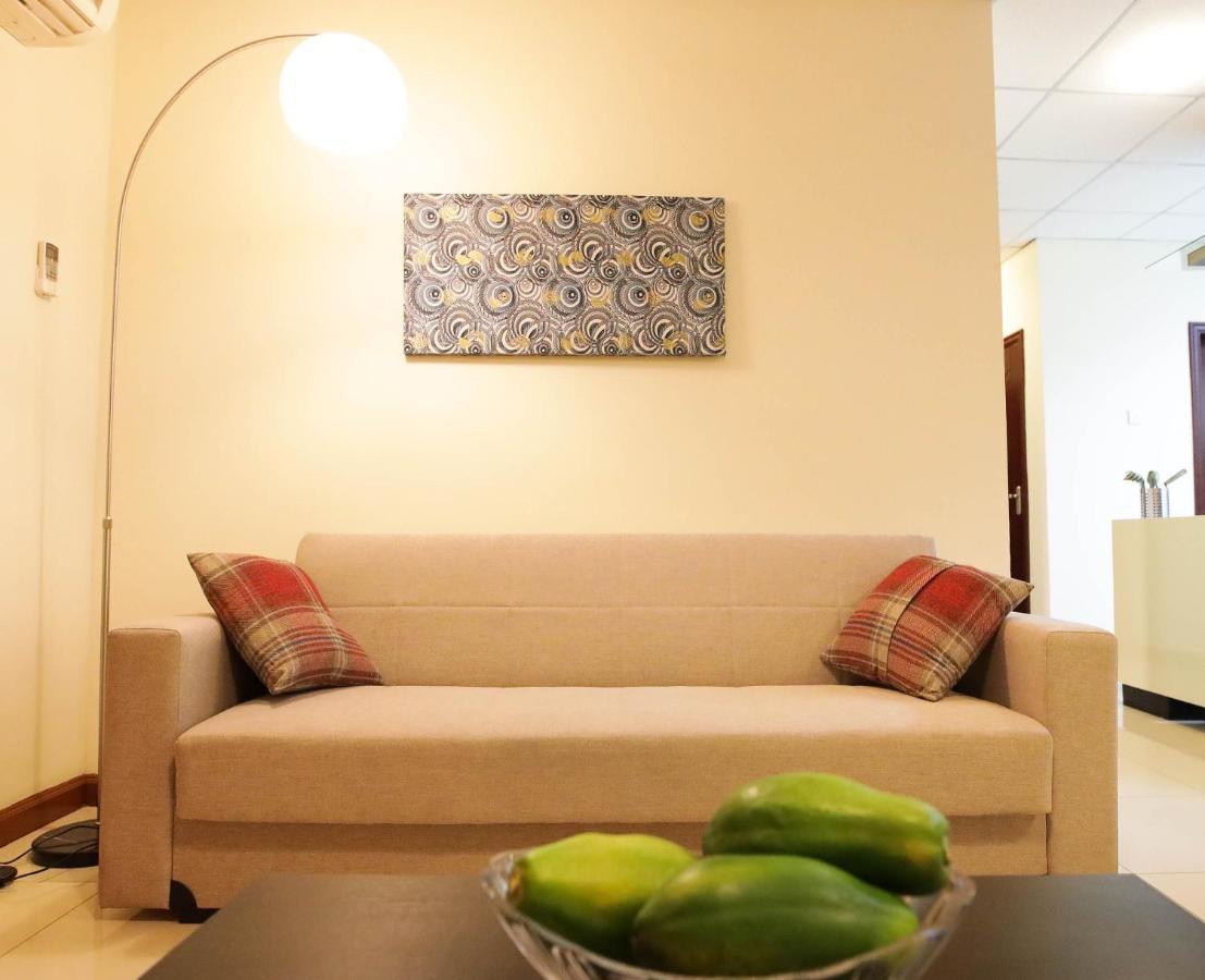 La Casa Baatsona Apts Sakumono Екстериор снимка