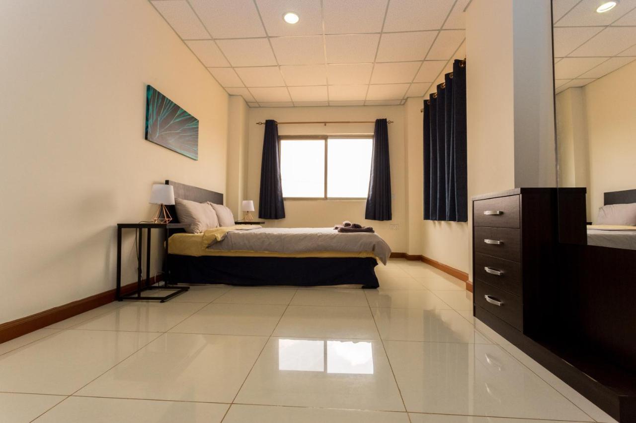 La Casa Baatsona Apts Sakumono Екстериор снимка