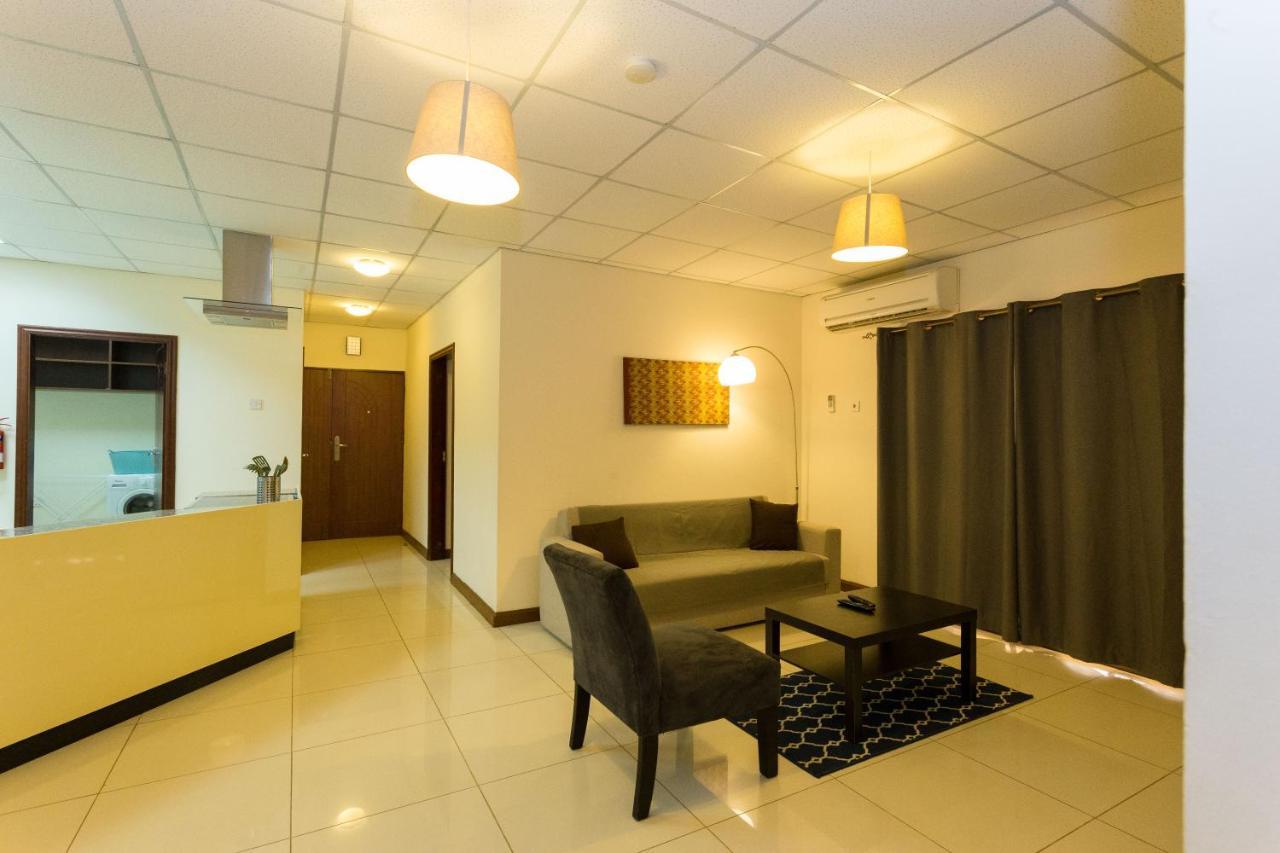La Casa Baatsona Apts Sakumono Екстериор снимка